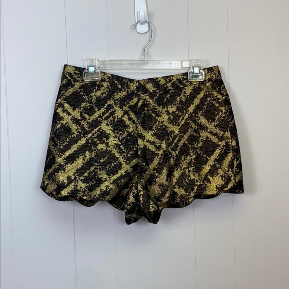 forever 21 black gold scallop hem shorts